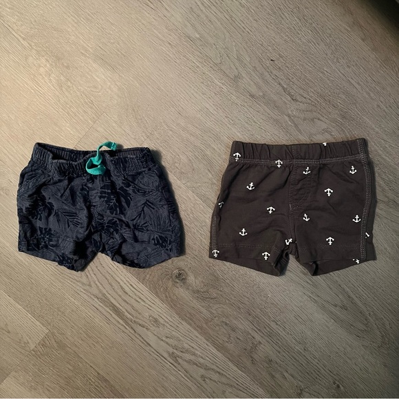 Carters 3 months shorts - Picture 1 of 3